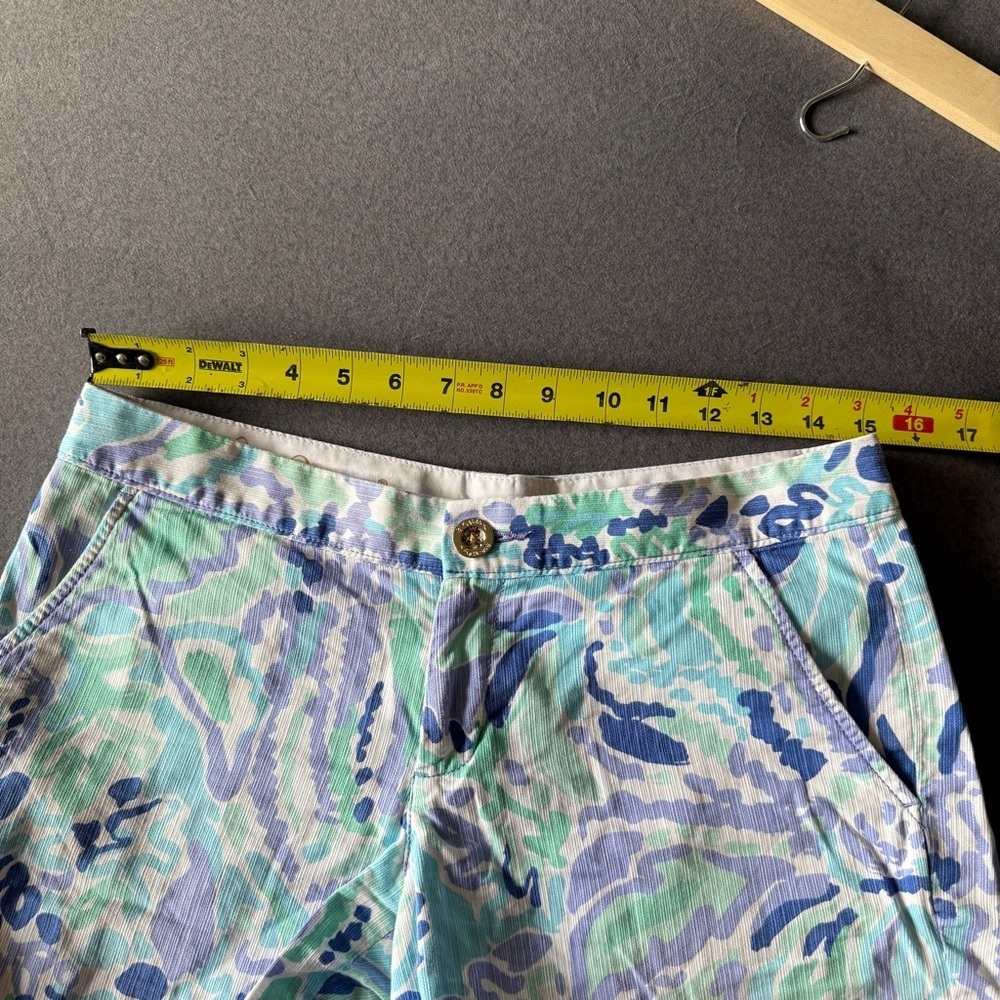 Lilly Pulitzer Women's Lilac Nice Buttercup Shorts 2 - Picture 5 of 8